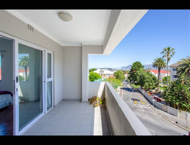 2 BEDROOM APARTMENT FOR SALE IN WYNBERG UPPER